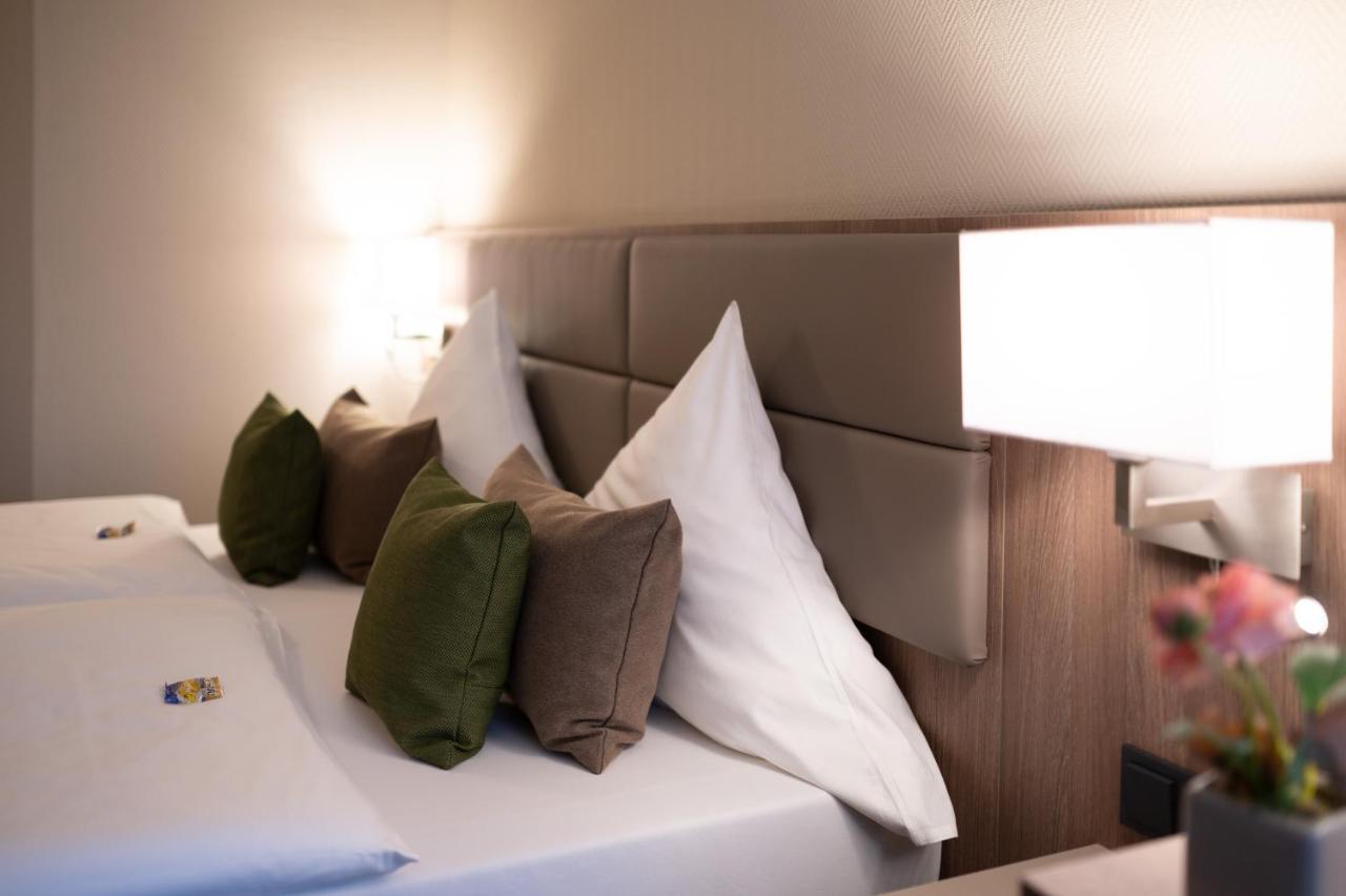 Hotel Im Park Хаан Екстериор снимка